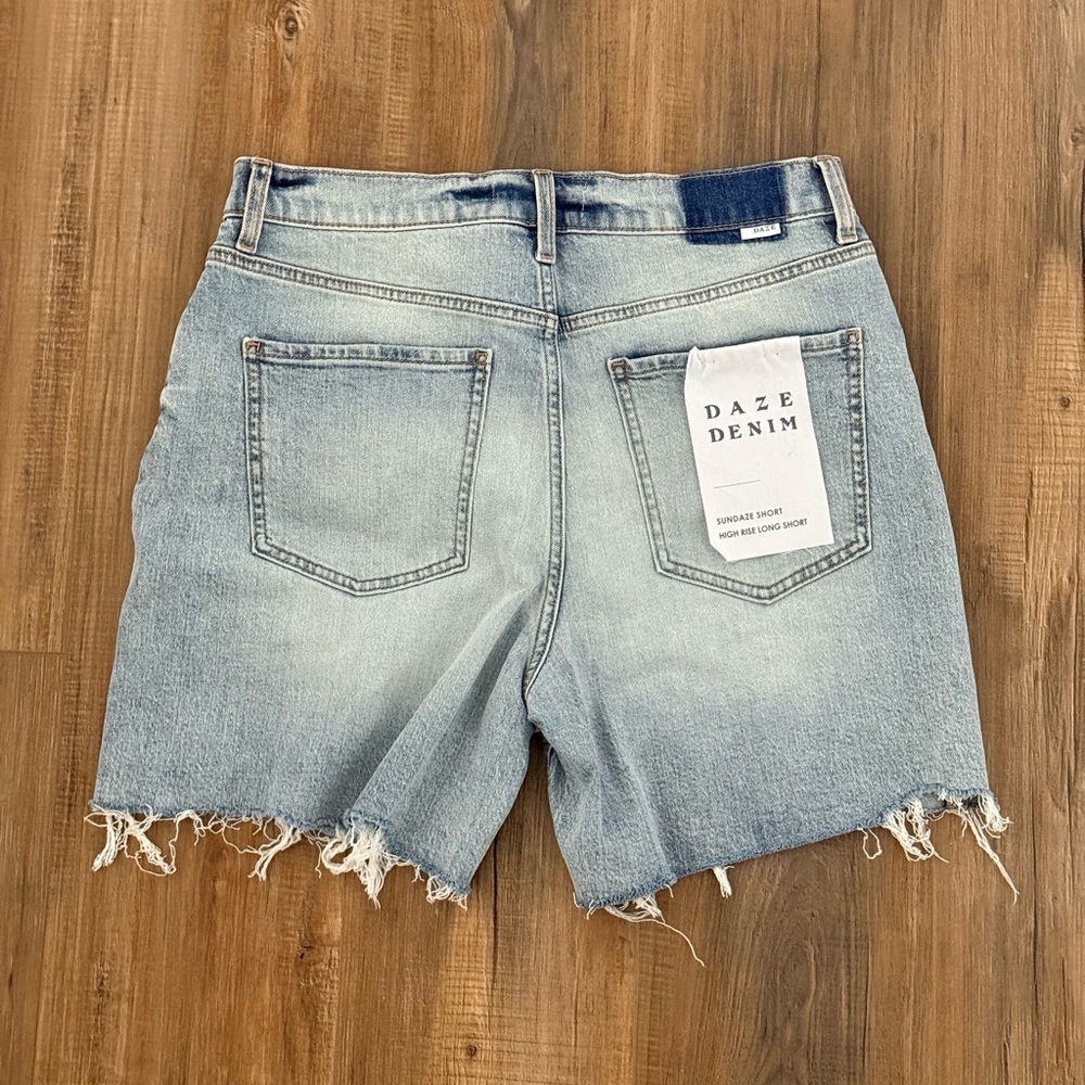 Daze Women's Light Blue Frayed Denim Shorts - Picture 2 of 2